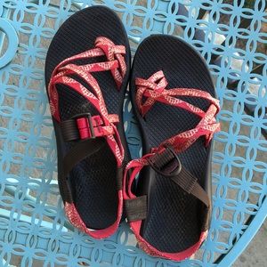 Chacos size 9